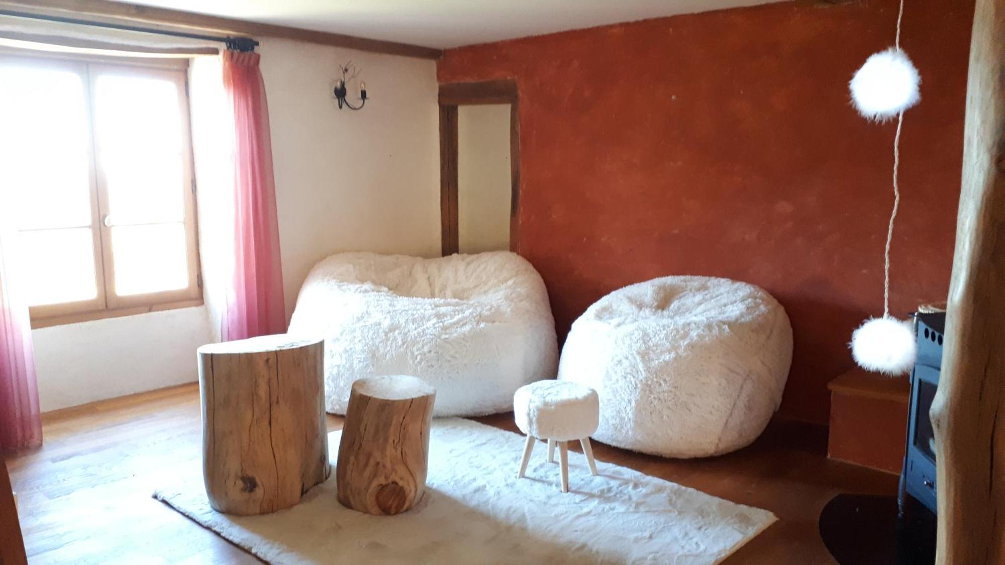 Bed and Breakfast Domaine De Montvianeix Saint-Victor-Montvianeix Exteriér fotografie